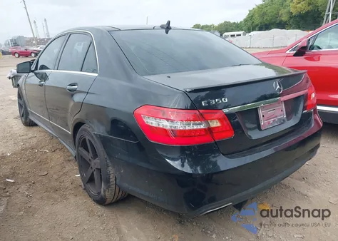 2012 Mercedes-Benz E 350 z USA, uszkodzony, nr VIN WDDHF5KB1CA659609